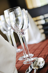 Image showing glasses in restaurant