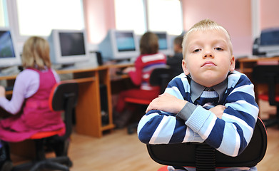 Image showing it education with children in school