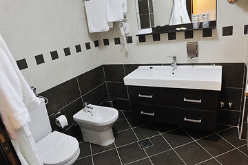 Image showing hotel bathroom