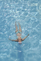 Image showing woman relax at swimming pool 