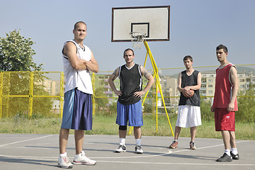 Image showing basketball players team