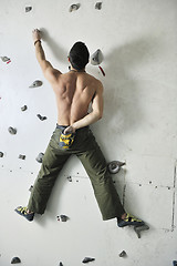 Image showing man exercise sport climbing