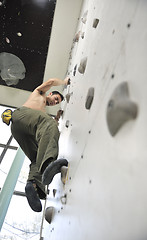 Image showing man exercise sport climbing