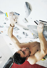 Image showing man exercise sport climbing