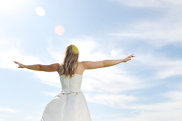 Image showing beautiful bride outdoor