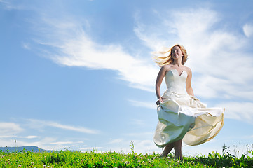 Image showing beautiful bride outdoor