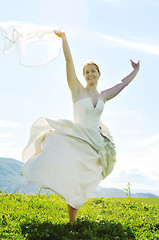 Image showing beautiful bride outdoor