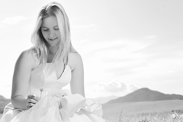 Image showing beautiful bride outdoor