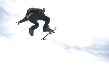 Image showing Boy practicing skate in a skate park 