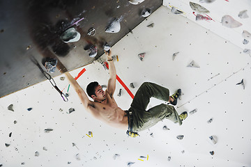 Image showing climbing