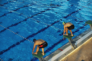 Image showing swimming start 