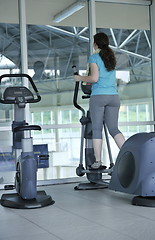 Image showing people running on threadmill at fitness club
