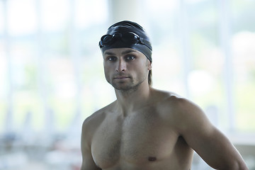 Image showing young swimmer ready for start