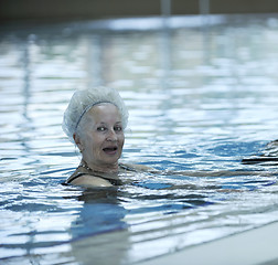 Image showing young swimmer ready for start