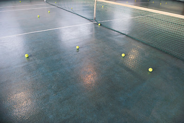 Image showing tennis balls