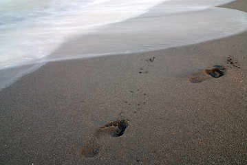 Image showing footprints on beach