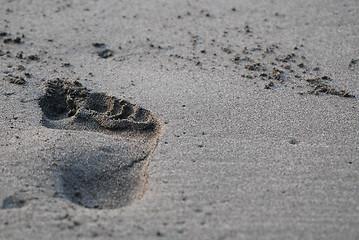 Image showing right footprint on sand