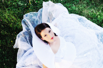 Image showing bride outdoor ;)