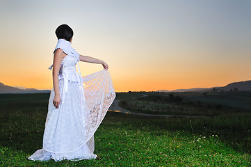 Image showing bride outdoor ;)