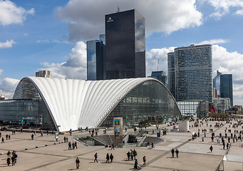 Image showing Crowd in La Defense