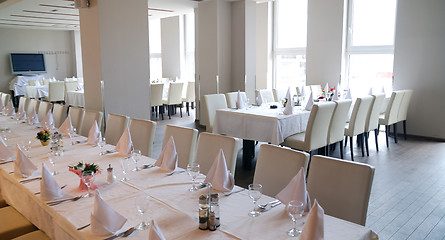Image showing table setting in the restaurant