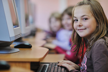 Image showing it education with children in school