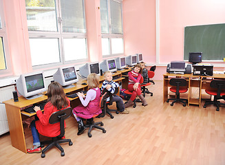 Image showing it education with children in school