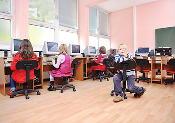 Image showing it education with children in school