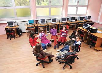 Image showing it education with children in school