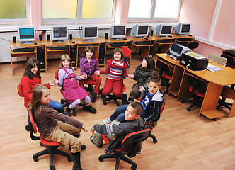 Image showing it education with children in school