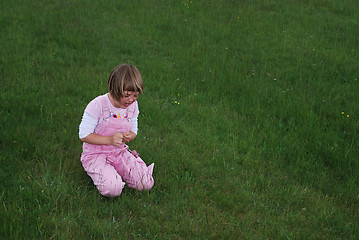 Image showing little girl crying 