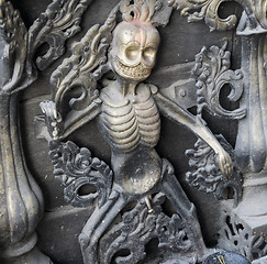 Image showing metal sculpture as a symbol of death