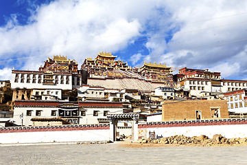 Image showing Ganden Sumtseling Monastery in Shangrila, Yunnan, China.