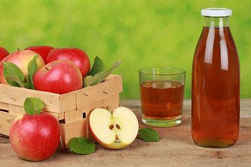 Image showing Fresh apple juice