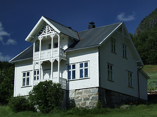 Image showing Beautiful ornate traditional white house