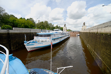 Image showing River lock 