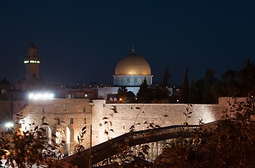 Image showing Night view of Dome of the Rock