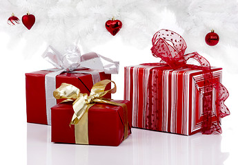 Image showing Christmas gifts