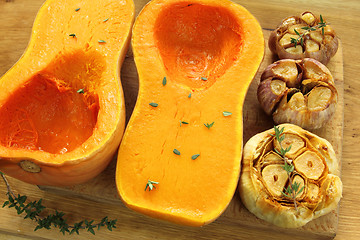 Image showing Roasted garlic and pumpkin.