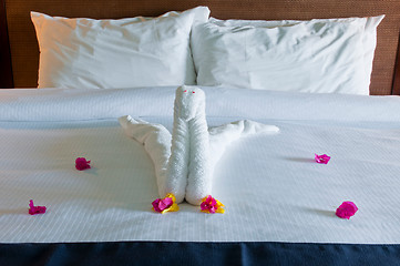 Image showing Towel swan