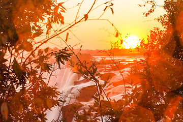 Image showing Victoria Falls Up Close