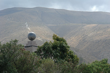 Image showing View on The Mitad del Mundo monument