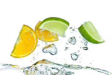 Image showing citrus fruit splashing