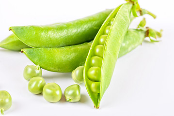 Image showing Ripe pea