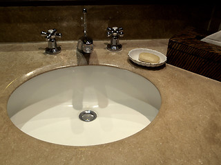 Image showing Wash basin