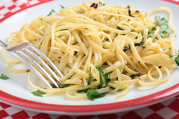 Image showing Chilli and garlic pasta