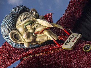 Image showing VIAREGGIO, ITALY - FEBRUARY 19:   parade of allegorical chariot 