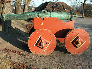 Image showing canon