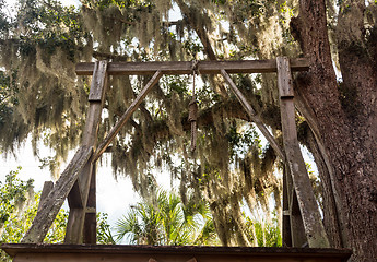 Image showing Old town gallows and noose in Florida