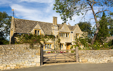 Image showing Traditional cotswold stone house Chipping Campden